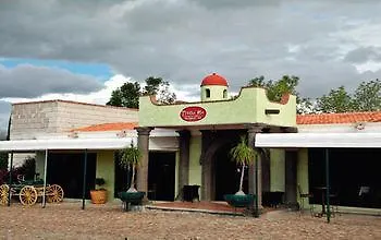 Hacienda Tres Vidas Tequisquiapan 5*,
